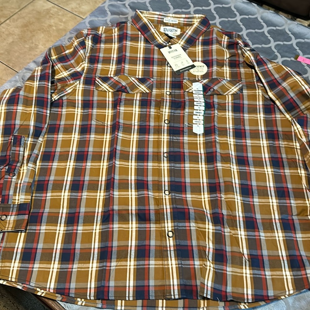 NWT BUTTON UP FLANNEL SHIRT
